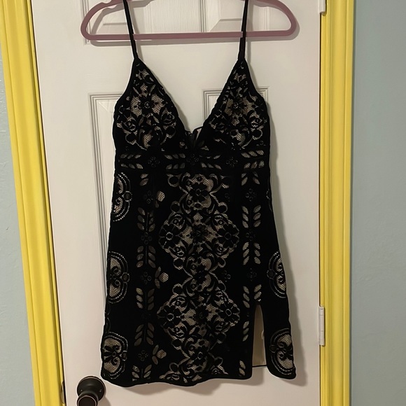 Saylor x Free People Velvet cutout mini dress - Picture 2 of 7